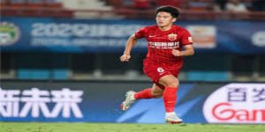 红魔夏窗策略总结：挑战与机遇并存 - 多宝体育