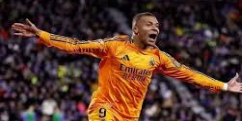 南亚足球新势力的崛起：迪隆·德席尔瓦与瑞娅·曼努的闪亮表现- 多宝体育