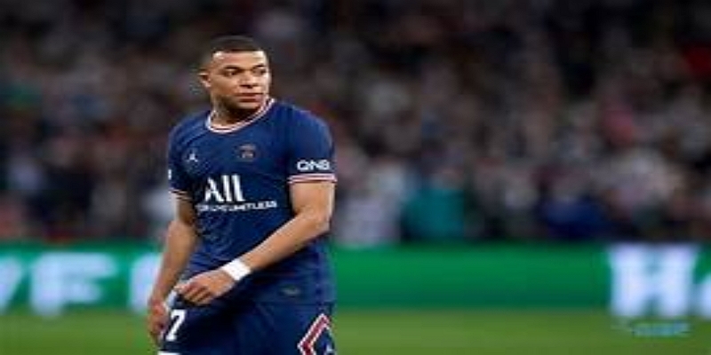 多宝体育深度解读：巴萨财政困境与引援策略调整-多宝体育