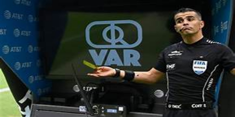 门线技术与裁判视野博弈-多宝体育